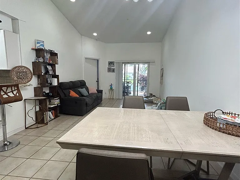 11296 SW 17th Ct — Photo 7