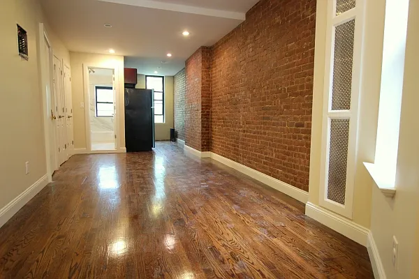 Rented by Citi Habitats | media 12