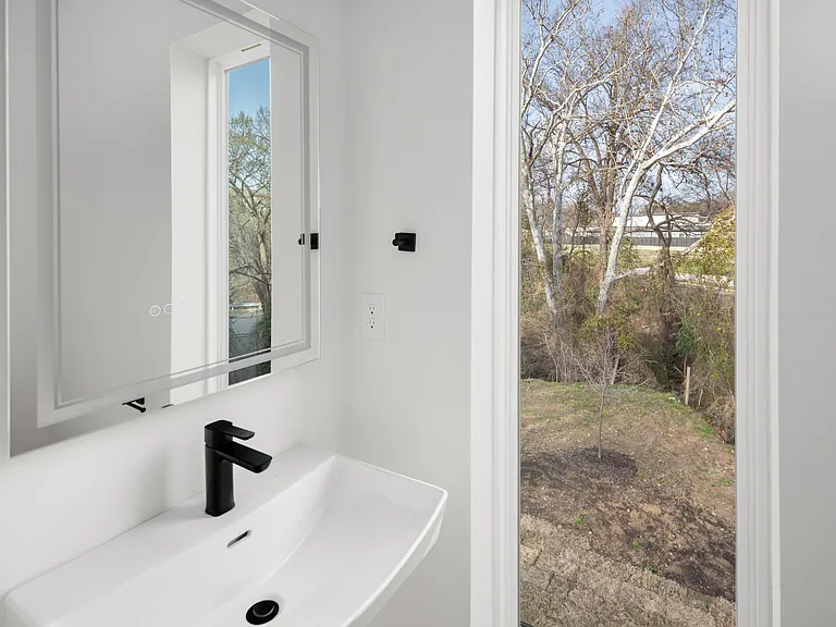 4811 Denton Dr #101 — Photo 18