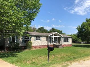 205 Cooper St, Fairfield, TX 75840