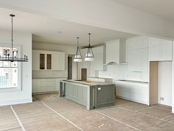 4th image of 15869 Sonnet Park Ln