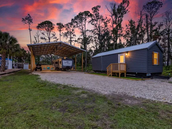 308 2nd St W #0, Steinhatchee, FL 32359