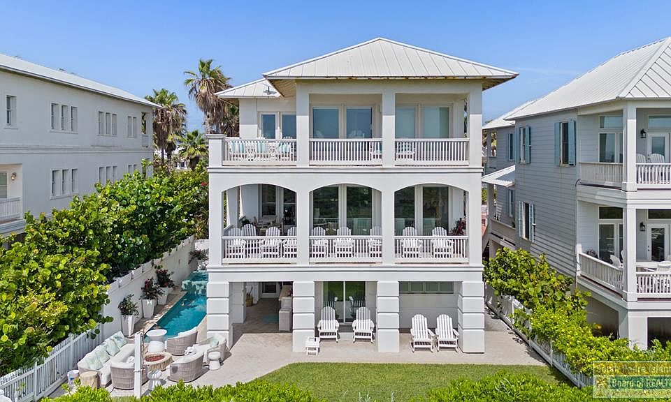 1st image of 8342 Breakers Blvd