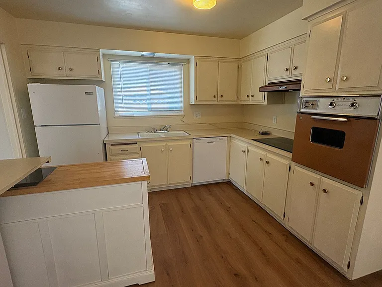 3046 Notre Dame Dr — Photo 3