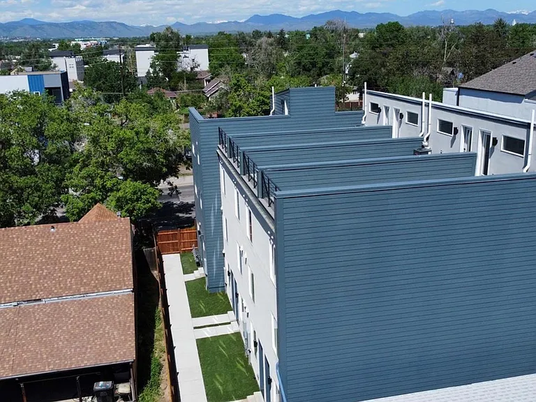 1330 Sheridan Blvd #6 — Photo 4