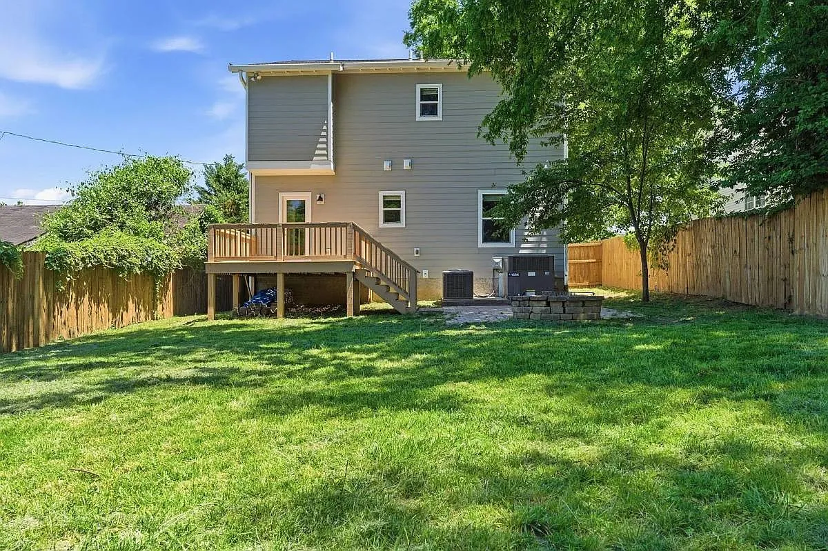 1224 Bessie Ave in Nashville, TN 37207 — Photo 2
