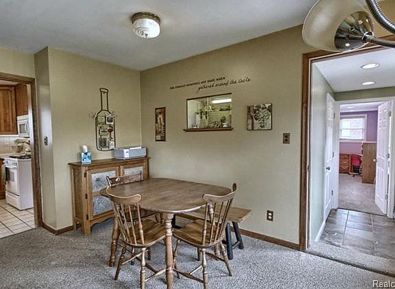 4th image of 30941 Wentworth St