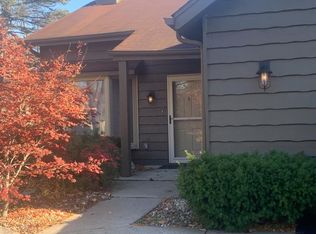 1863 Plum Ct, Crown Point, IN 46307