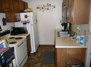 2118 East St, Lincoln, NE 68510