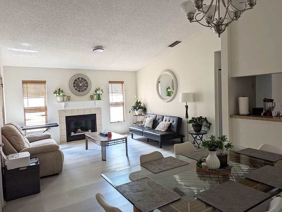 1st image of 708 Northlake Dr