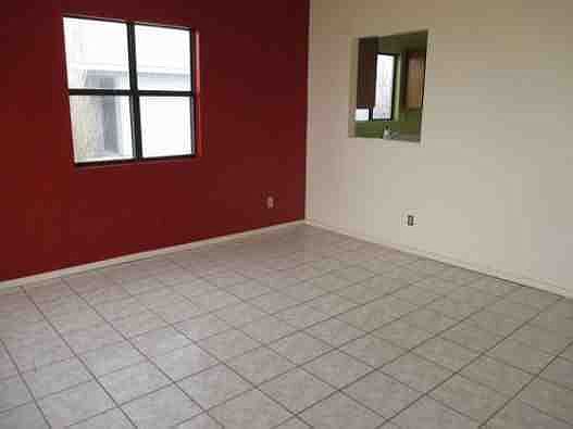2nd image of 17 Ansley Dr