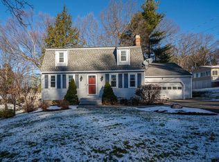 7 Shadwell Rd, Nashua, NH 03062