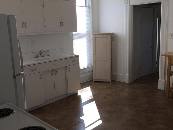 4th image of 100 E Cady St APT 2