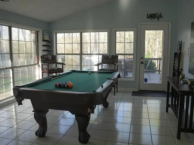 5043 Blackberry Ln — Photo 7