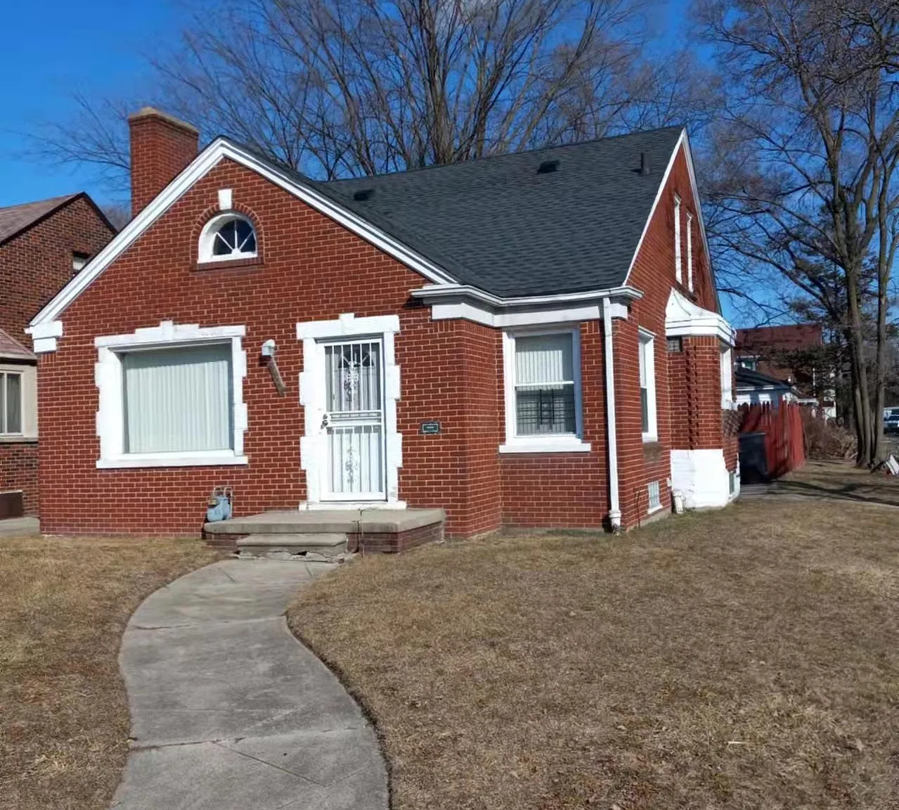 18600 Snowden St — Photo 1