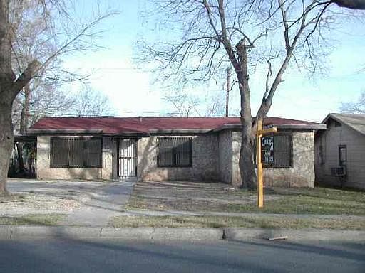 1st image of 147 E PALFREY DR