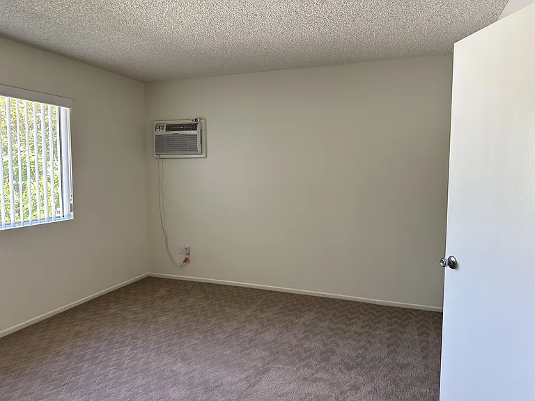 160 N Fonda St #2 — Photo 16