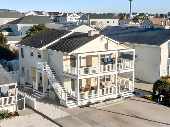 305 Beach Ave W #A, Brigantine, NJ 08203