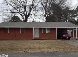 1010 N 14th St, Augusta, AR 72006