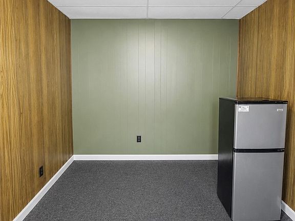 4th image of 490 19th St