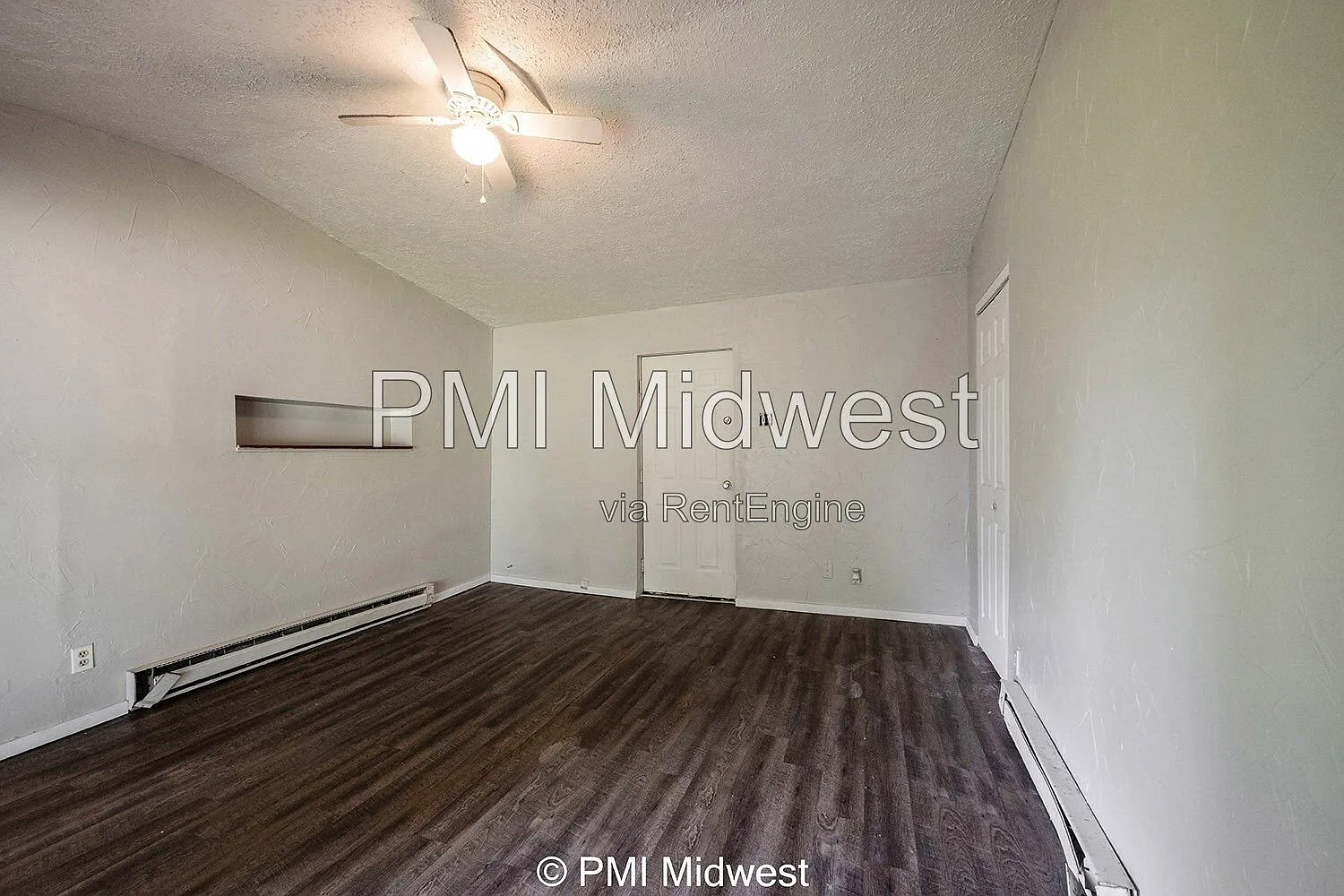 2 bed, 1.0 bath, 832 sqft, $1,099 — Photo 3