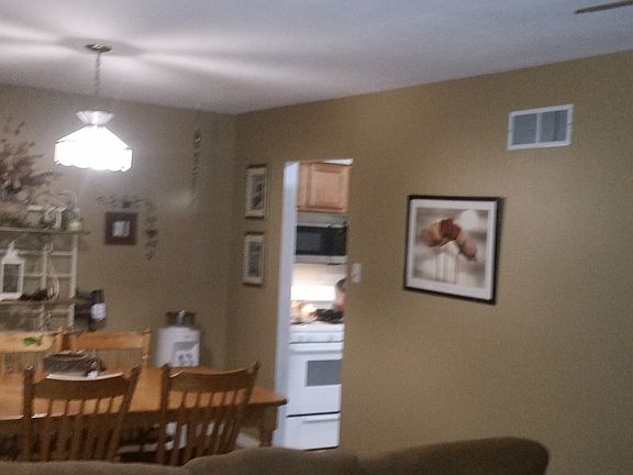 4th image of 2107 Worthington Dr