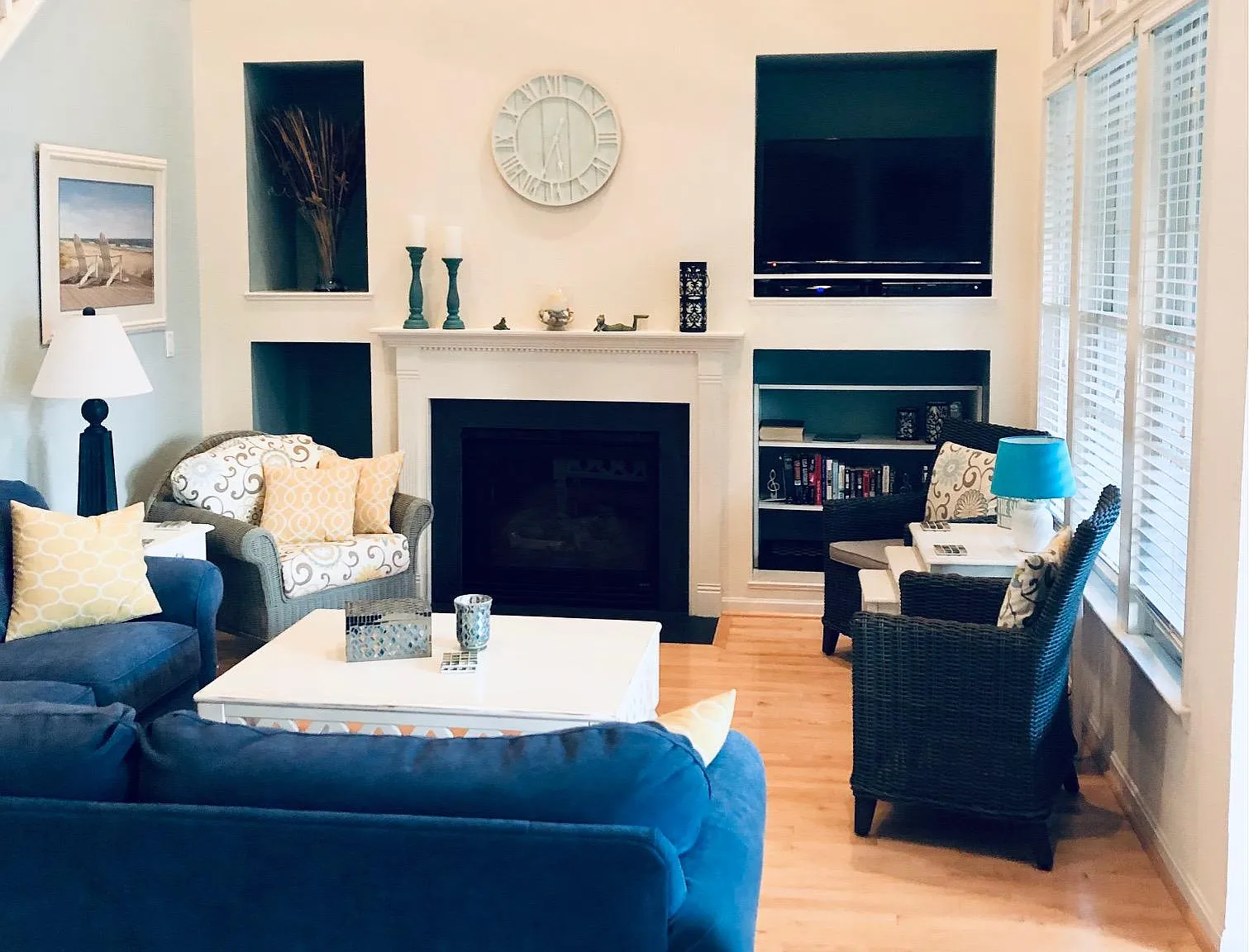 3 bed, 2.5 bath, 1760 sqft, $2,300 — Photo 4