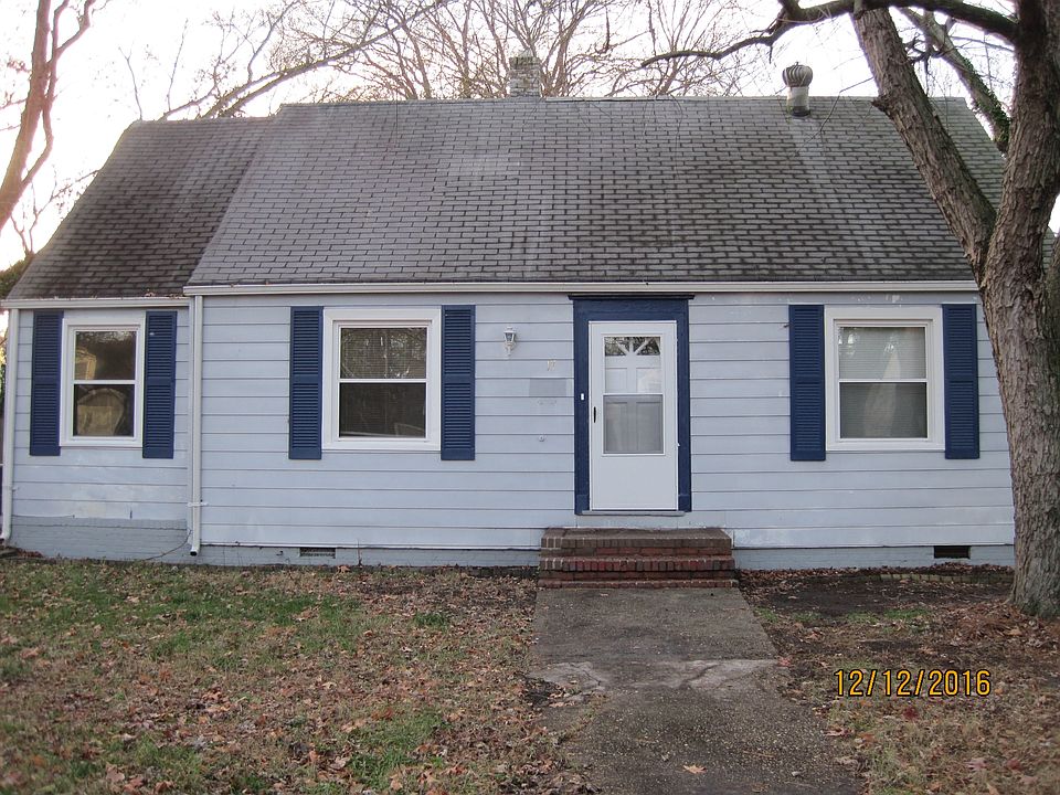 1st image of 17 Maurice Ave