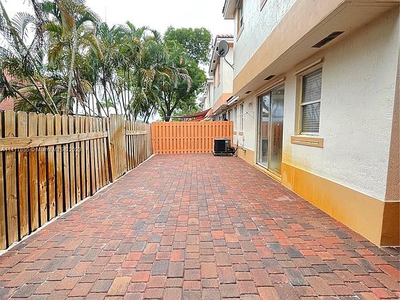 5th image of 6524 Hidden Cove Dr #1-4