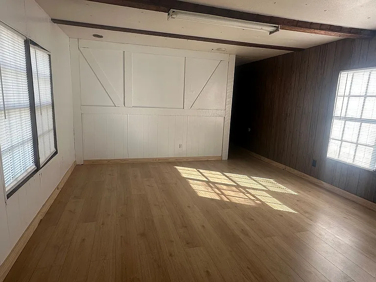 450 Harmon Ln — Photo 7