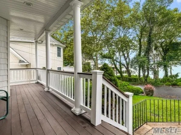 31 Westview Rd, Northport, NY 11768