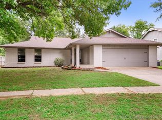 2304 W Atlanta St, Broken Arrow, OK 74012
