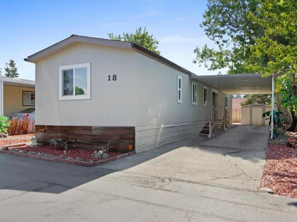 355 Colver Rd Unit 18, Talent, OR 97540