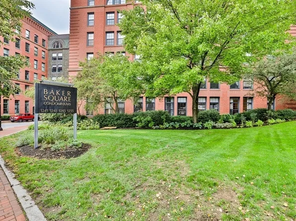 1243 Adams St APT 207, Dorchester Center, MA 02124
