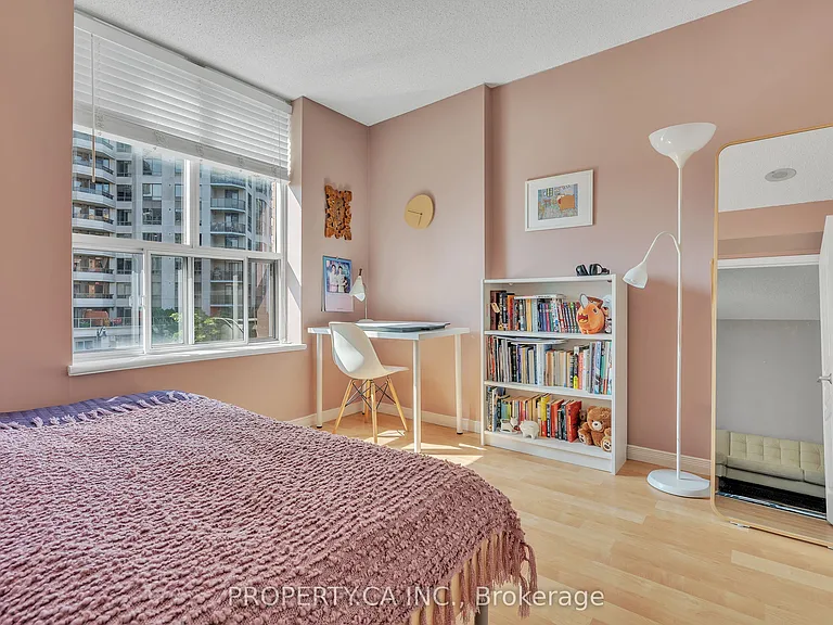 55 Harrison Garden Blvd #405 — Photo 12