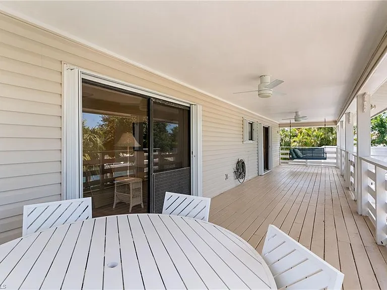 324 Waterleaf Ct — Photo 10