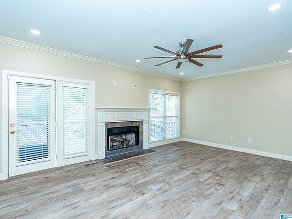 4th image of 6515 Oak Crest Cv