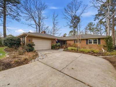 2808 Pine Ridge Ln, Virginia Beach, VA, 23452