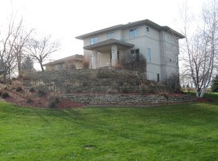 1520 Hidden Valley Cir, Houlton, WI 54082