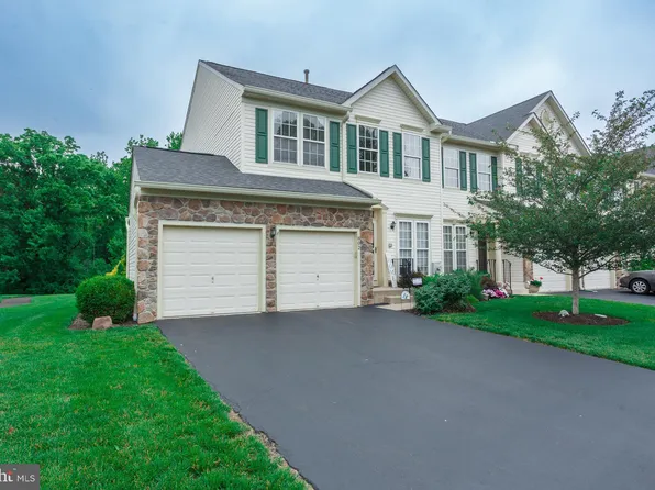 802 Geranium Dr, Warrington, PA 18976