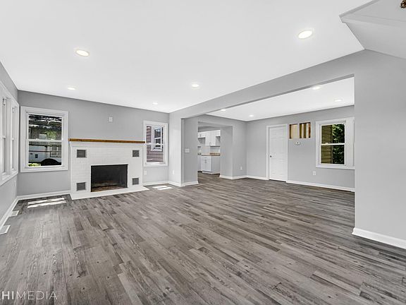 3rd image of 5403 W Leisure Dr