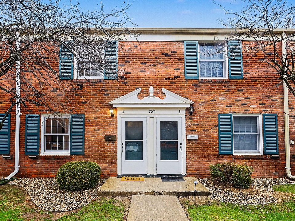 1st image of 709 Garland Cir APT A
