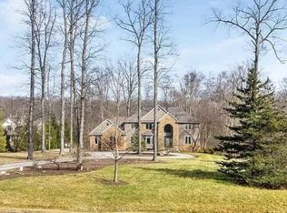 18041 Hawksmoor Way, Chagrin Falls, OH 44023