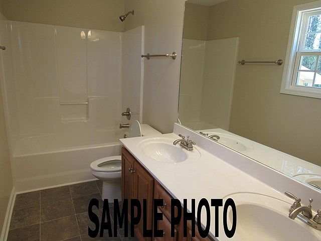 2nd image of 95 Meadowbrook Rd