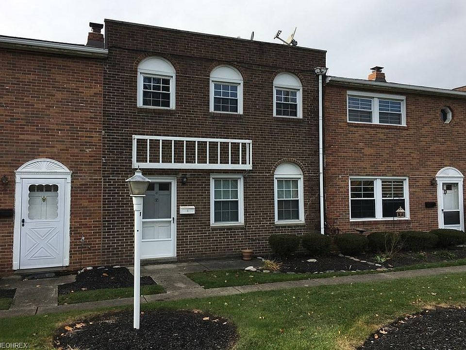 1st image of 24466 Clareshire Dr Unit C