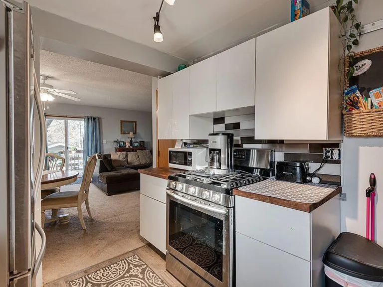 4655 Bald Eagle Ave #B — Photo 6