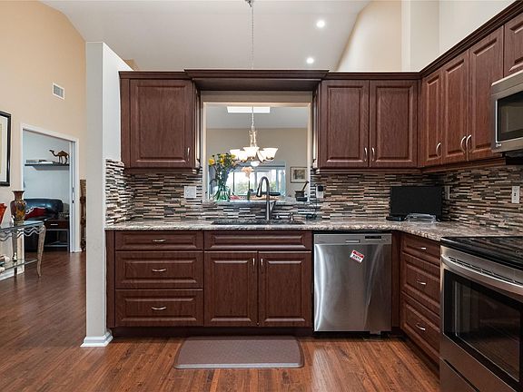 4th image of 6154 Brightwater Terrace
