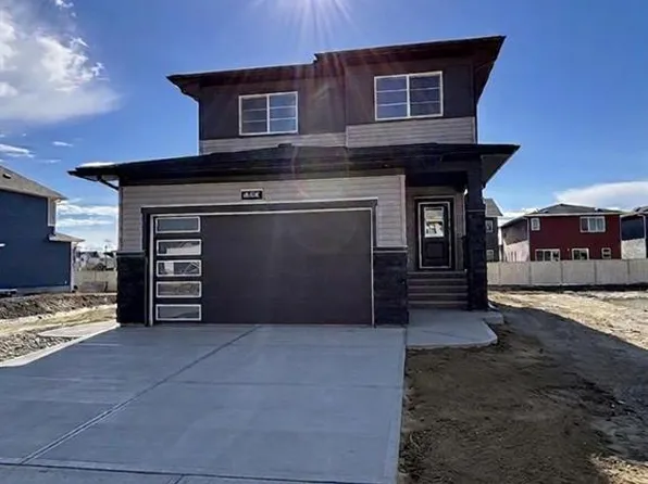 475 E Baywater Grn SW, Airdrie, AB T4B 5R6