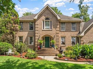 1208 Course View Cir, Virginia Beach, VA 23455