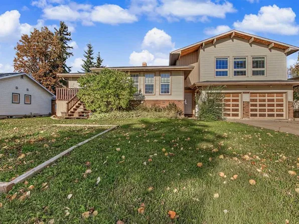 9816 S 105th Ave, Grande Prairie, AB T8V 1G8
